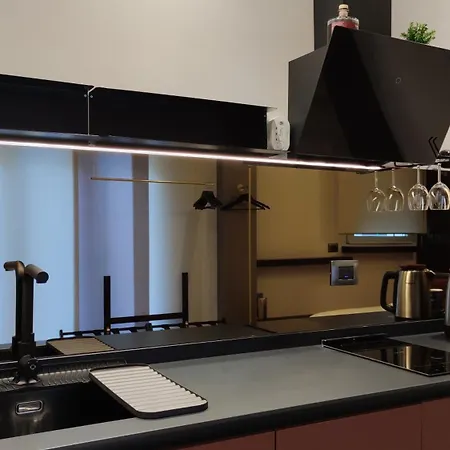Moma - Design Smart - Station Apartment *